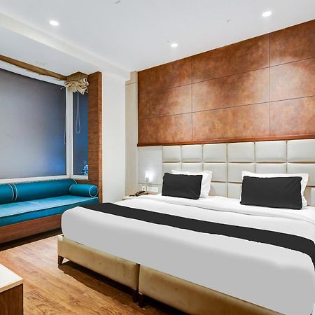 Super Townhouse Chhatarpur Near Metro Park Nové Dillí Exteriér fotografie