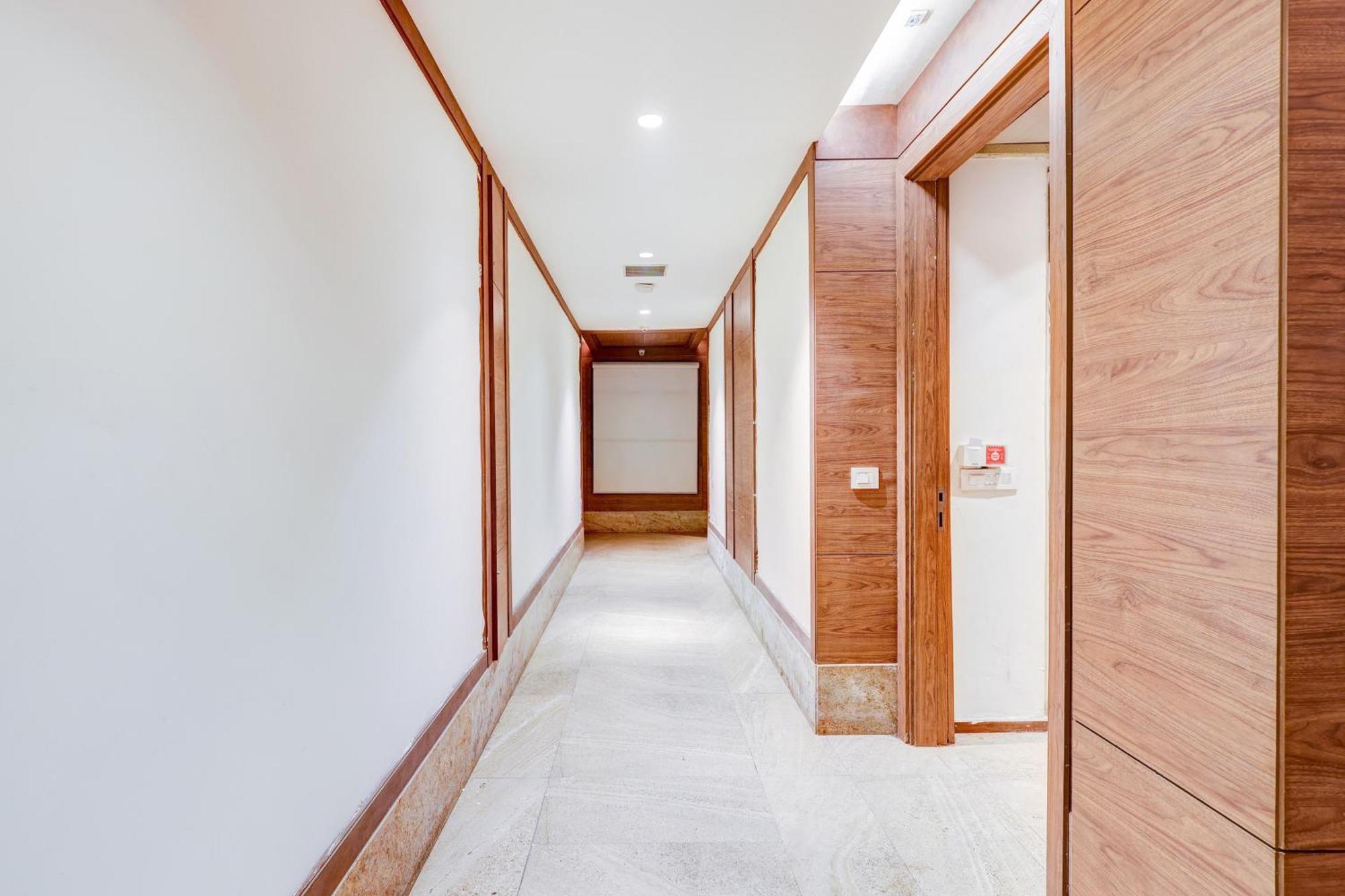 Super Townhouse Chhatarpur Near Metro Park Nové Dillí Exteriér fotografie